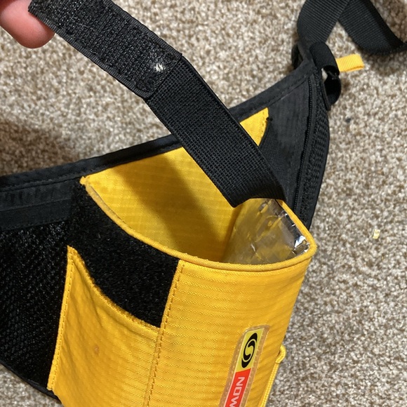 3 for $33 Vintage SALOMON runners belt bag - Picture 4 of 12